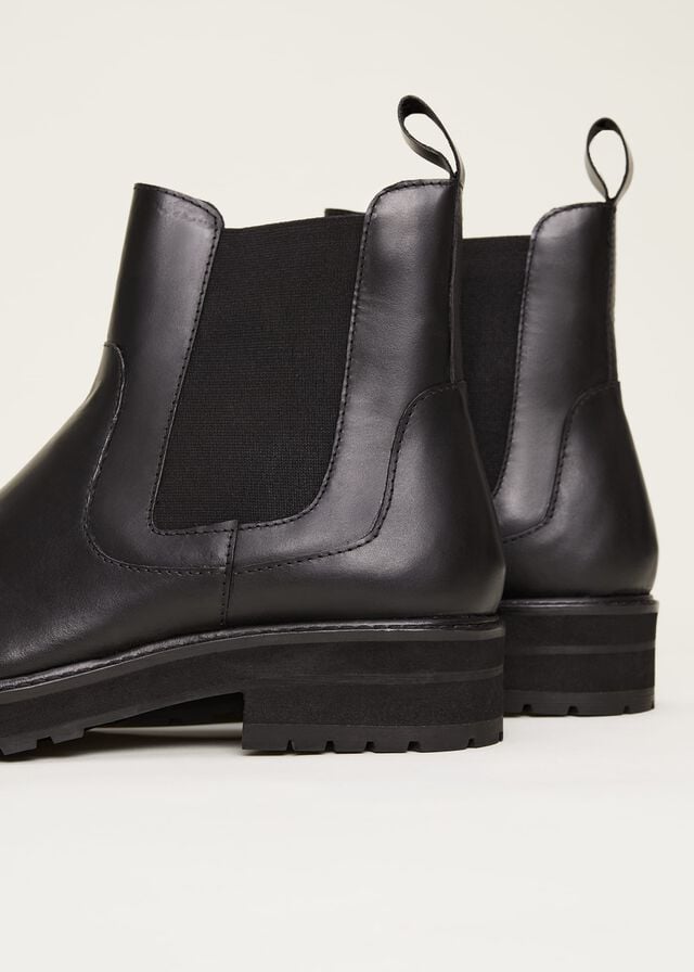 Black Phase Eight Casual Leather Pull On Heels | 0584PBFYC