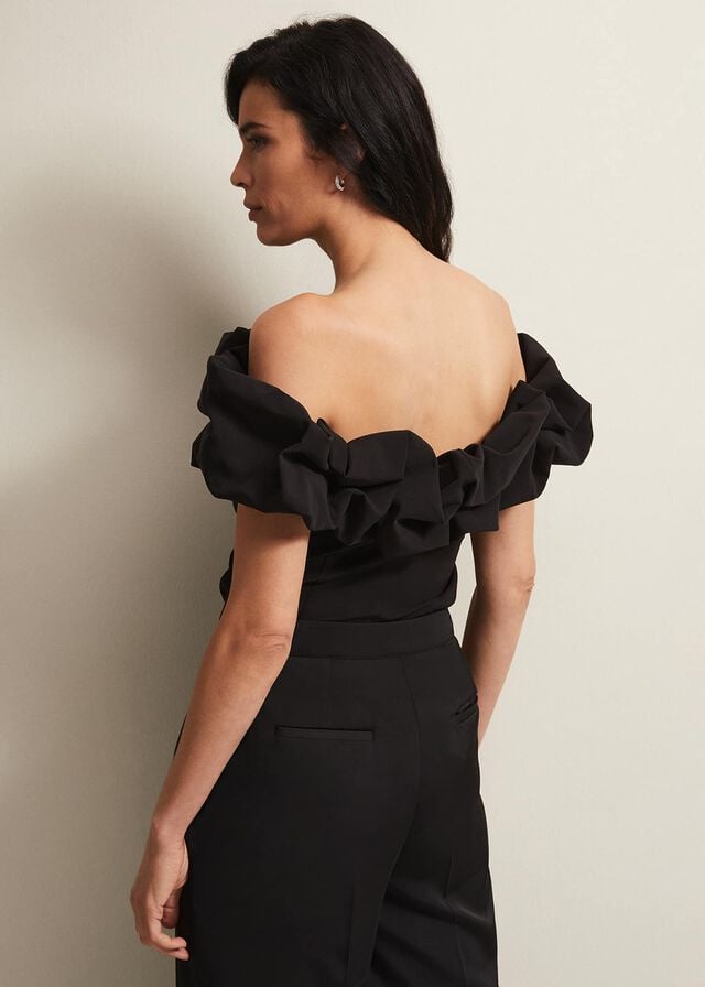 Black Phase Eight Mallorary Off The Shoulder Shirts | 0634CMZBK