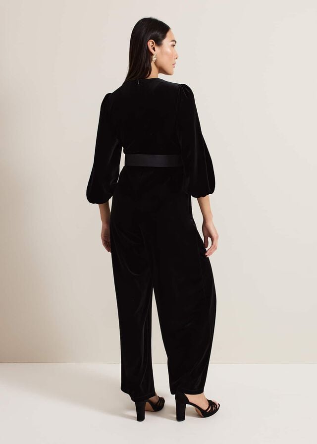 Black Phase Eight Myleen Velvet Jumpsuit | 6140VBEGF