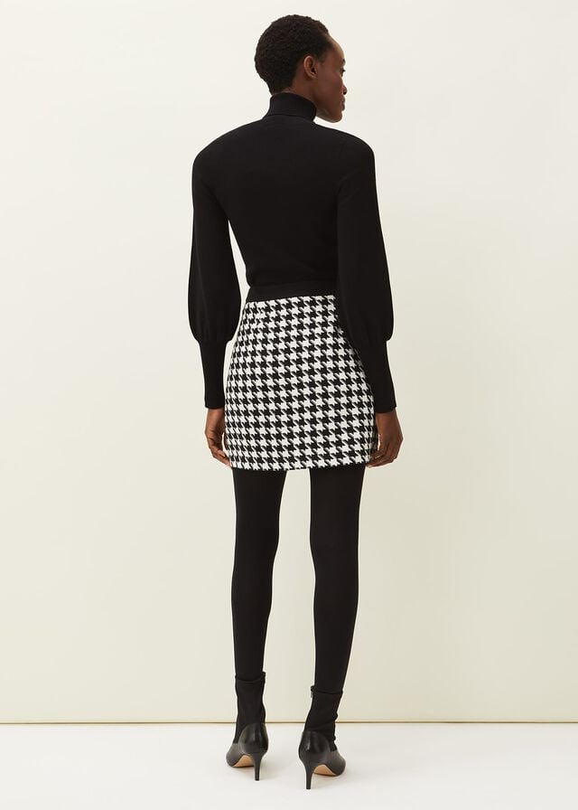 Black / White Phase Eight Alicia Dogtooth Skirts | 0452NCTOR