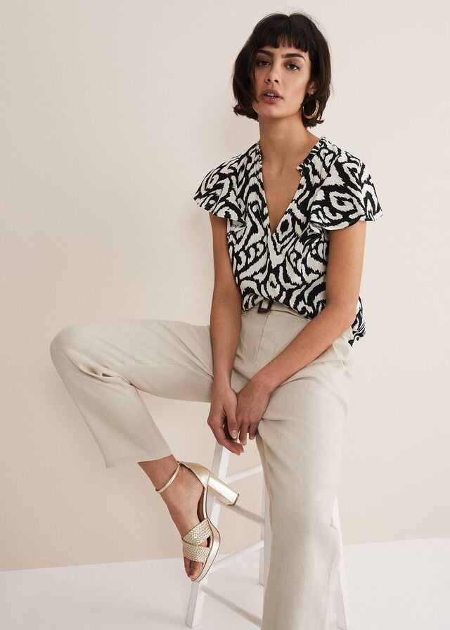 Black / White Phase Eight Dalia Ikat Ruffle Shirts | 8324EKZNF