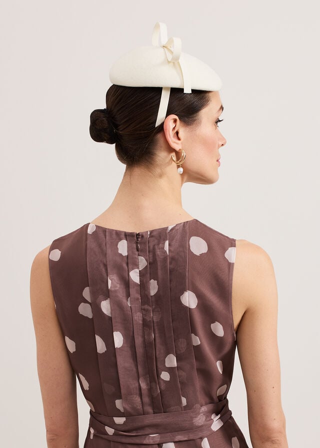 White Phase Eight Bow Pillbox Hats | 4297VYUWX