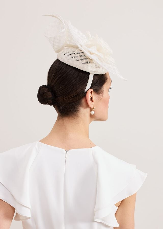 White Phase Eight Flower Pillbox Fascinator Hats | 5034BLNIG