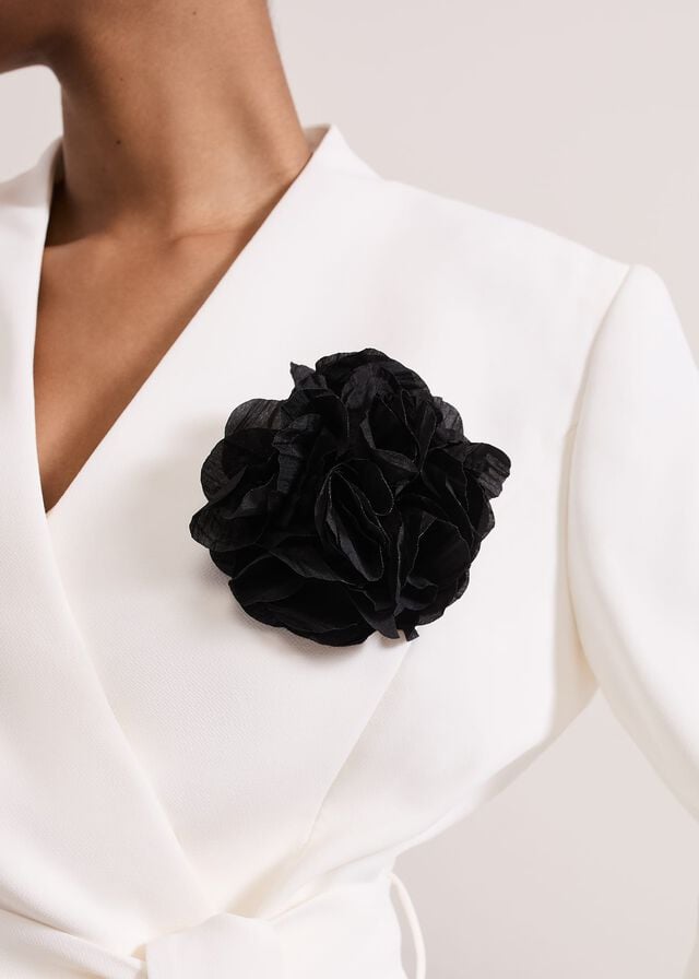 White Phase Eight Sophin Ivory Corsage Coats | 3620TKBES
