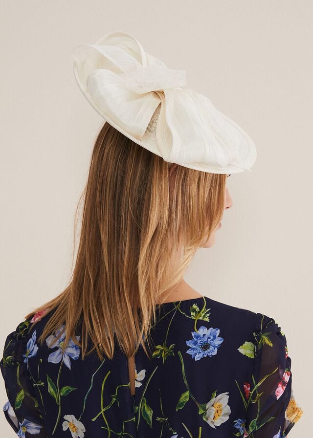 White Phase Eight White Bow Fascinator Hats | 4516PEVBU